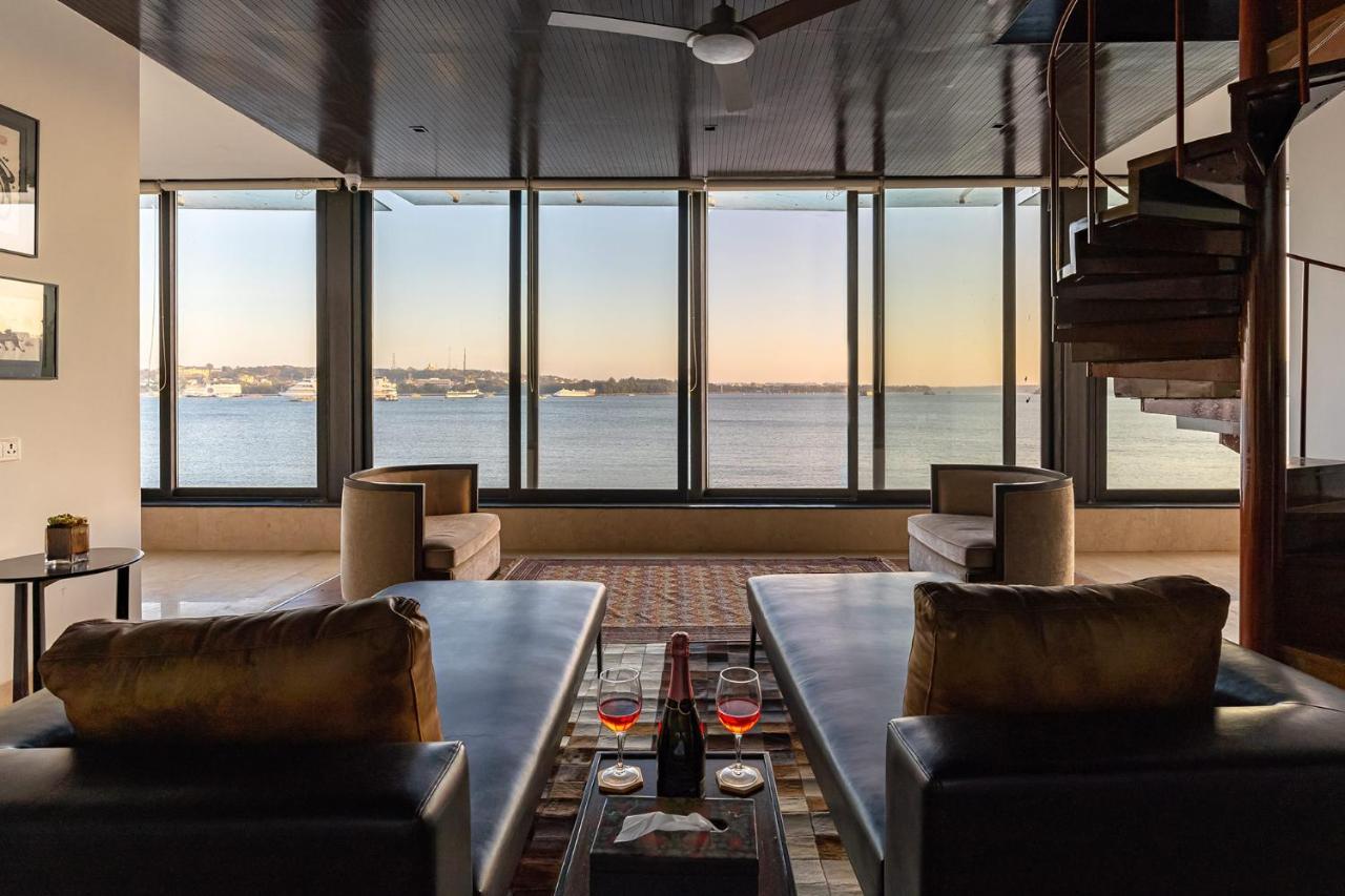 Oceanic Sunsets With River View, Comp Breakfast & Infinity Pool At Stayvista Verem Extérieur photo