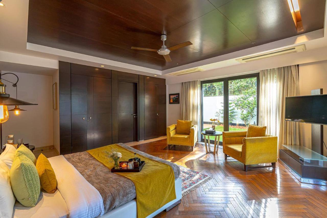 Oceanic Sunsets With River View, Comp Breakfast & Infinity Pool At Stayvista Verem Extérieur photo
