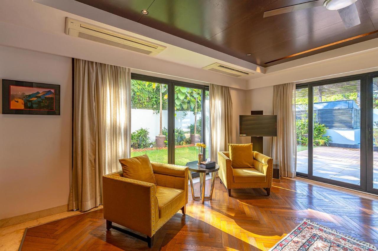 Oceanic Sunsets With River View, Comp Breakfast & Infinity Pool At Stayvista Verem Extérieur photo