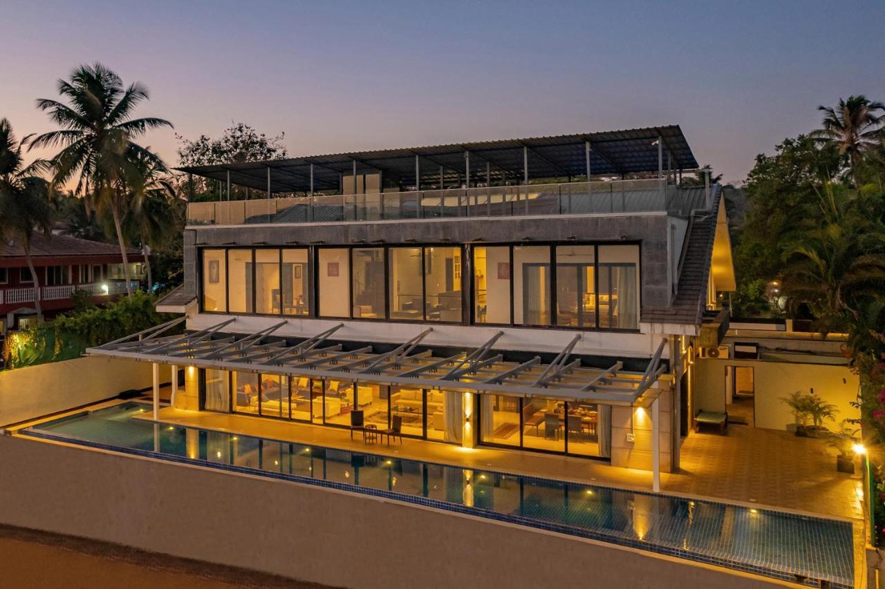Oceanic Sunsets With River View, Comp Breakfast & Infinity Pool At Stayvista Verem Extérieur photo